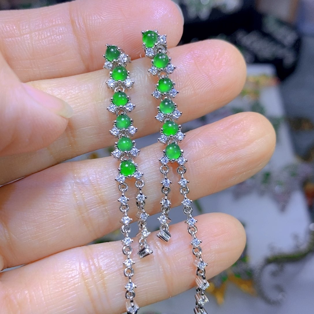 翡翠颈饰银S925镶嵌天然翡翠