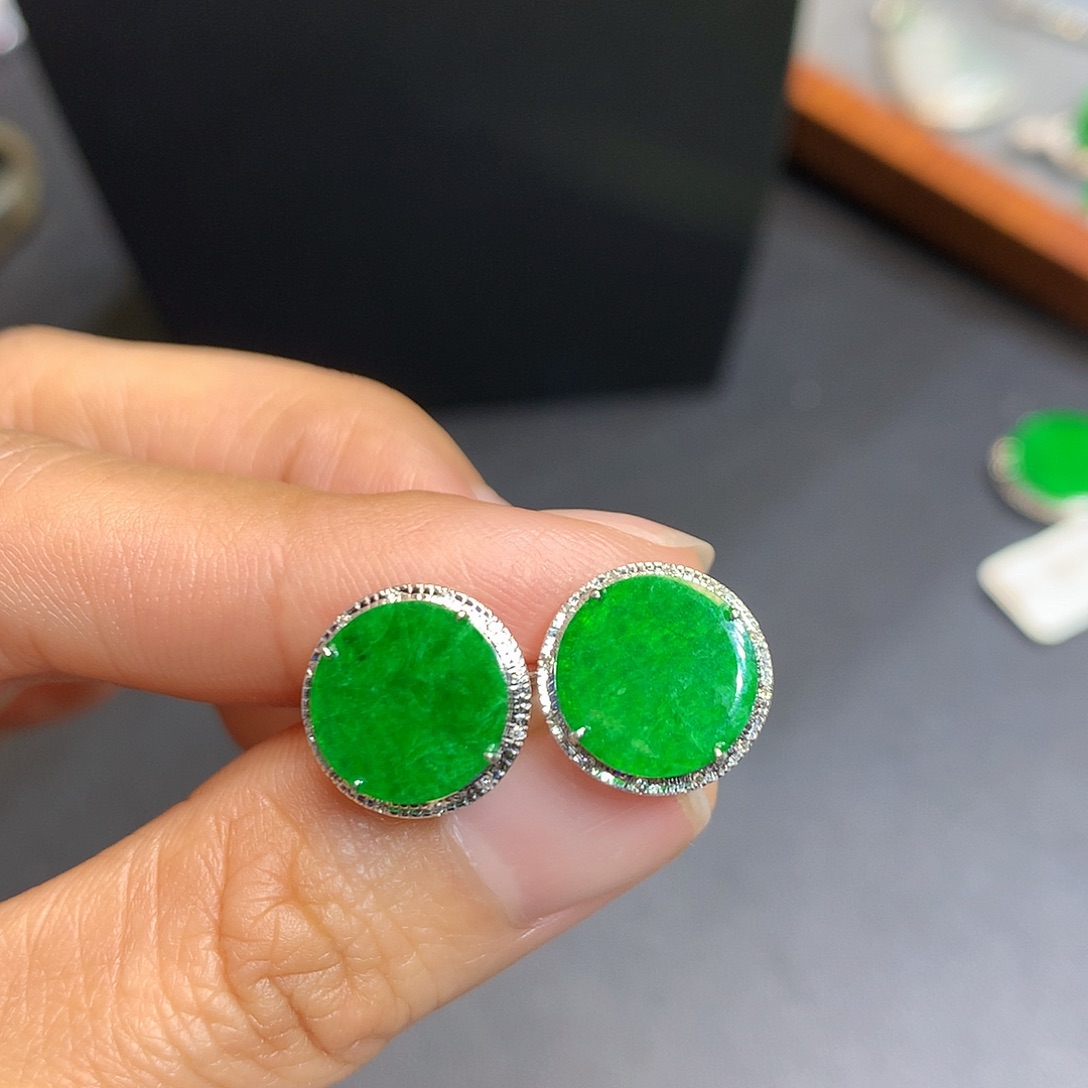 翡翠耳饰18K金镶嵌耳饰