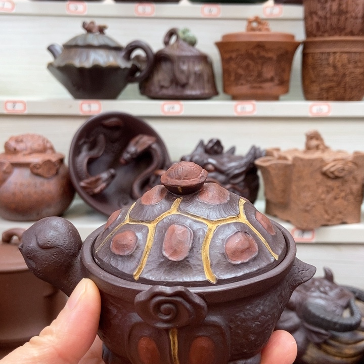 宜兴原矿紫砂手工制作