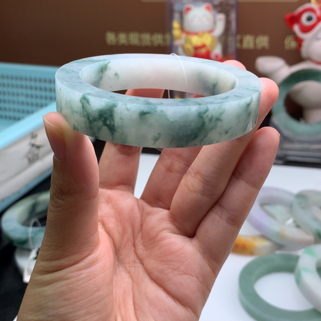 定制翡翠翡翠未镶嵌飘花