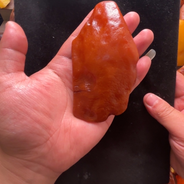 蜜蜡未镶嵌珠宝奇石