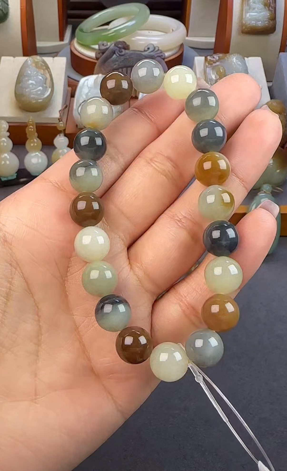 卞玉坊和田玉卡10手串