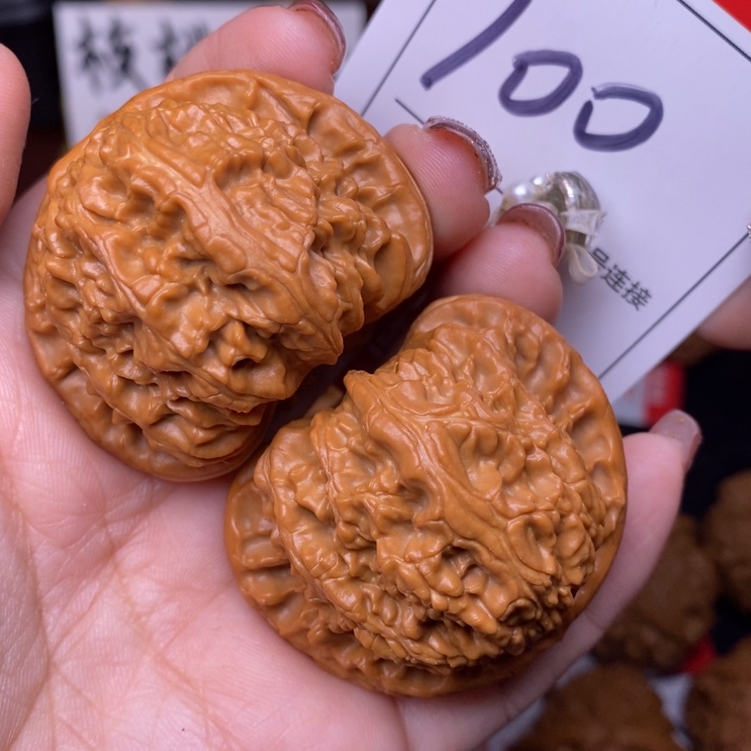 文玩核桃把件700闷尖狮子头4.5