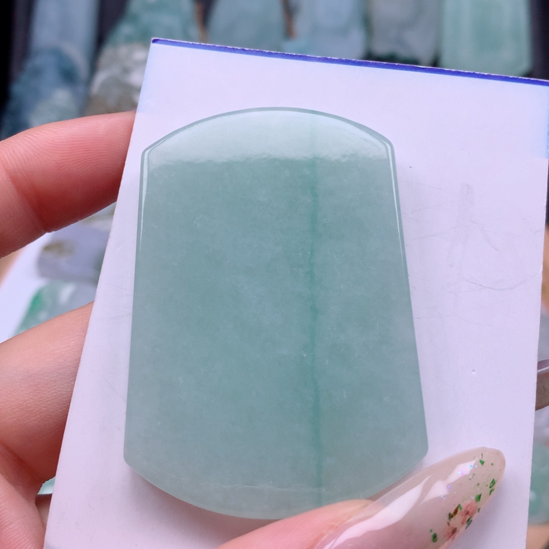 【闪购商品】翡翠颈饰未镶嵌无事牌