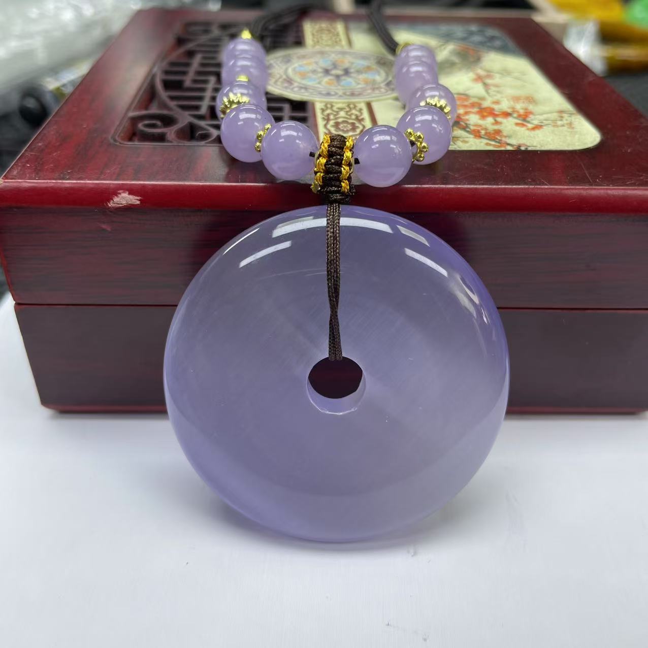 【大喜儿】紫月光圆牌带绳吊坠-12WQ1696