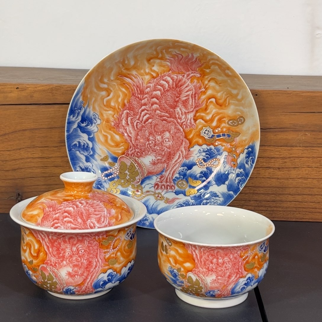 青花矾红错金银貔貅三件套 可拆分