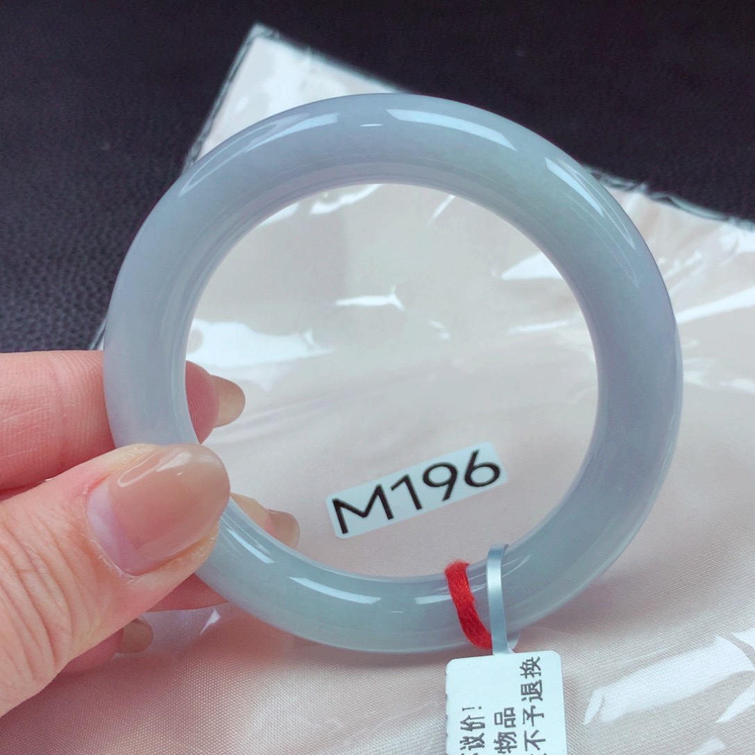 翡翠手镯未镶嵌手镯88