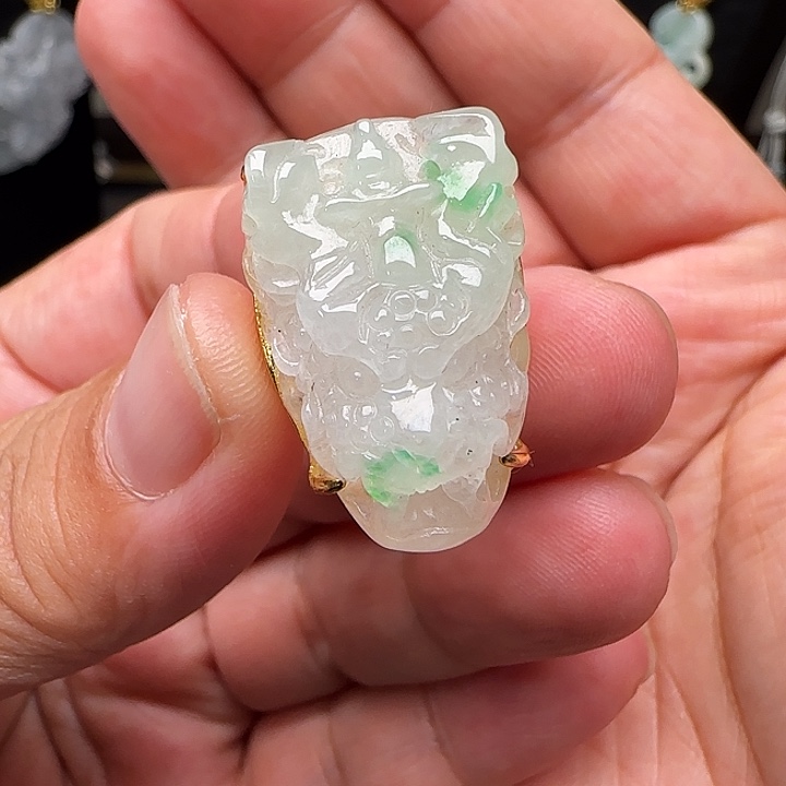 定制翡翠未镶嵌翡翠