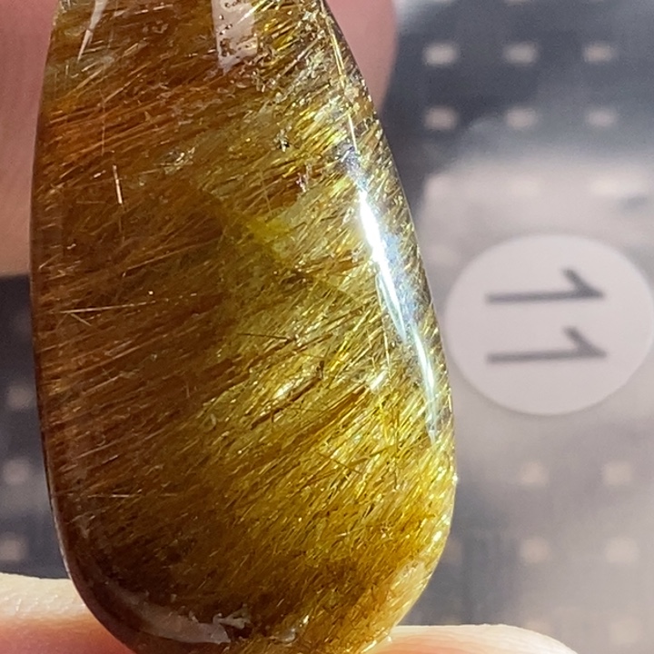 有***字颈饰水晶未镶嵌水晶