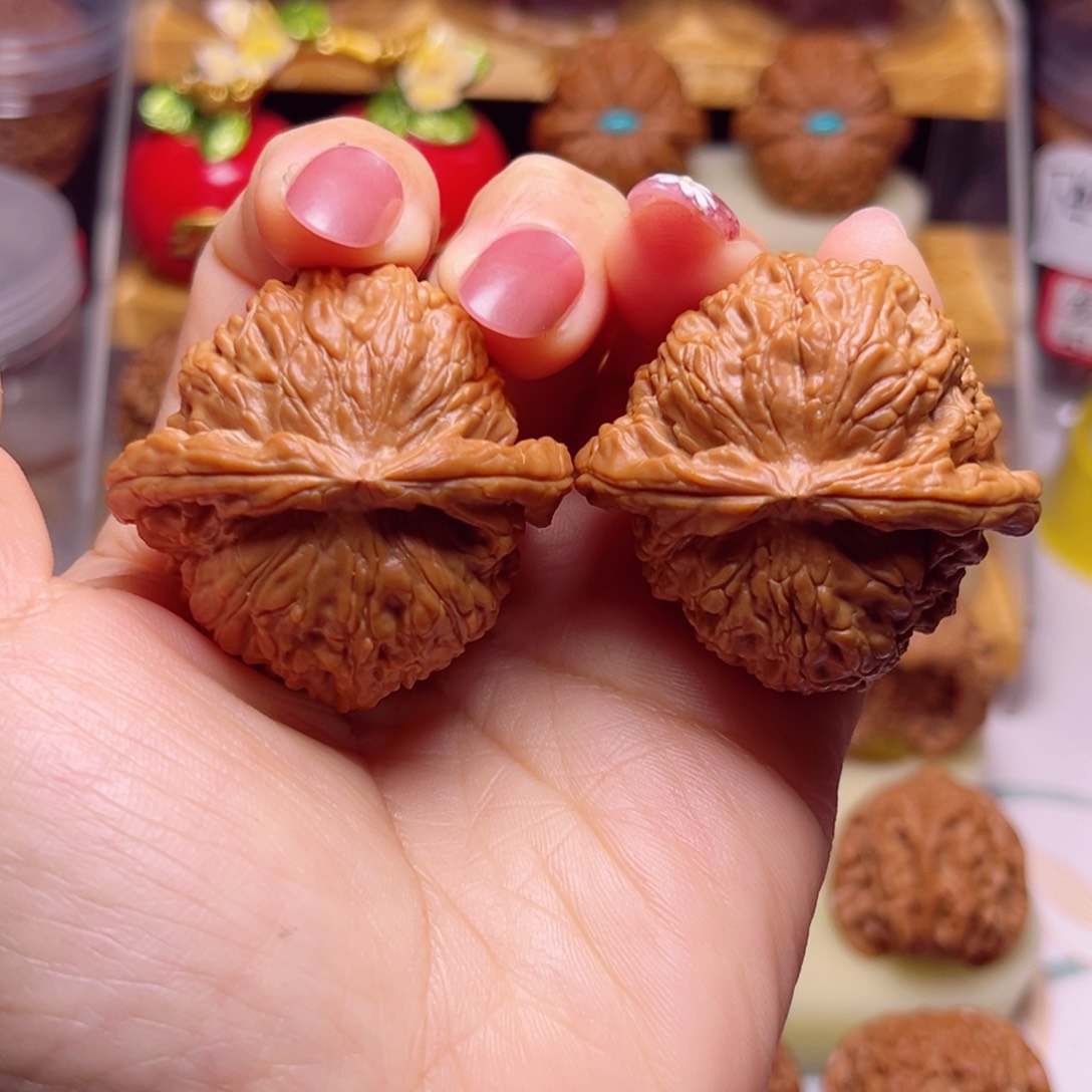 文玩核桃吊坠43尺全品闷白