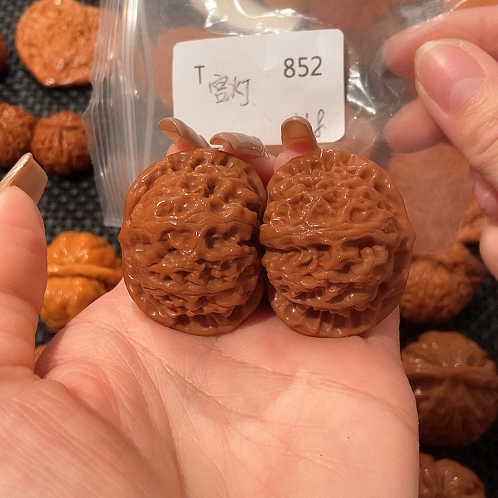 文玩核桃吊坠宫灯41.6