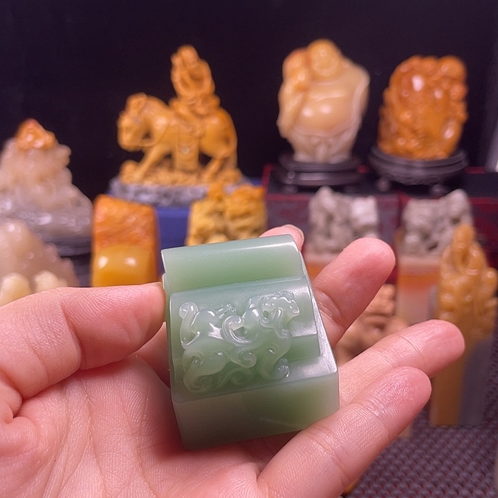 漠***踪老挝石寿山石雕刻工艺品