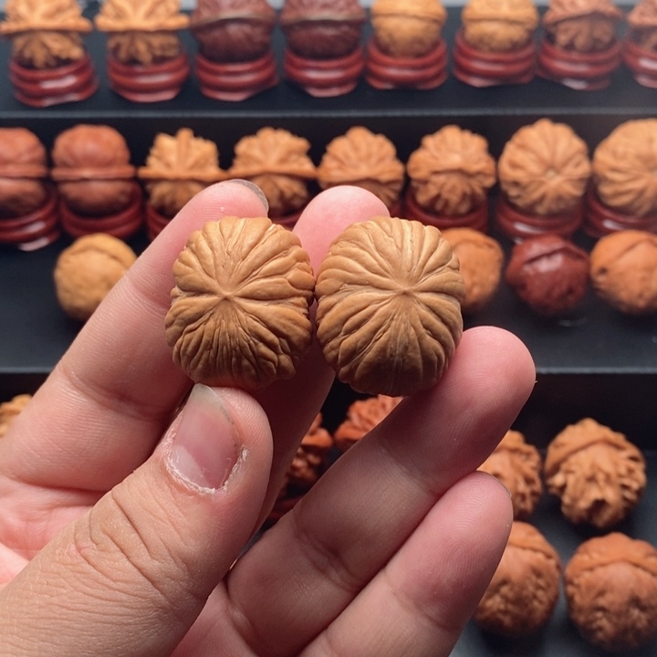 文玩核桃把件金枕