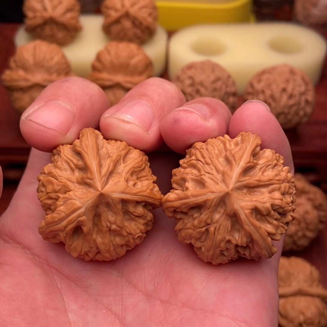 桃核把件༺**༻粗筋三棱36