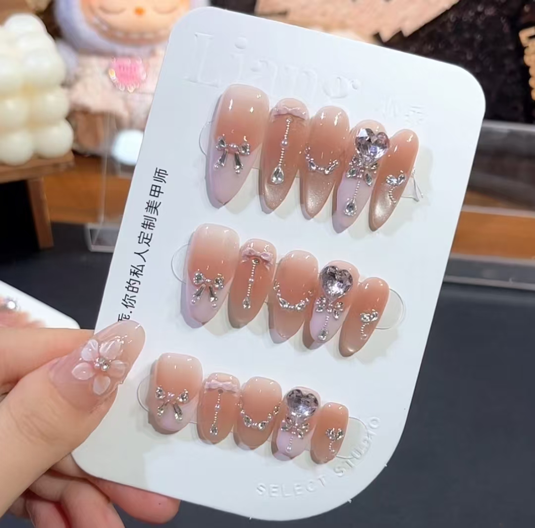 【冰冷心事】高端 纯手工 定制 穿戴甲 轻奢美甲显白气质穿戴式