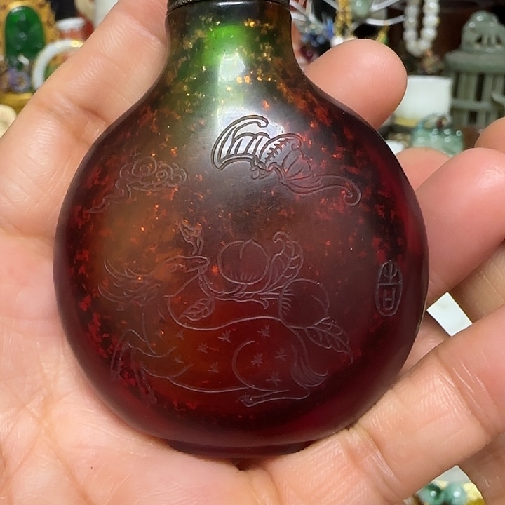 手工艺品琉璃器物之美手工雕刻