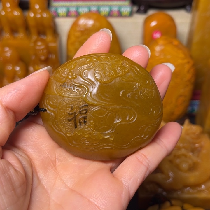 寿山石印石楚*猪题材：工艺品