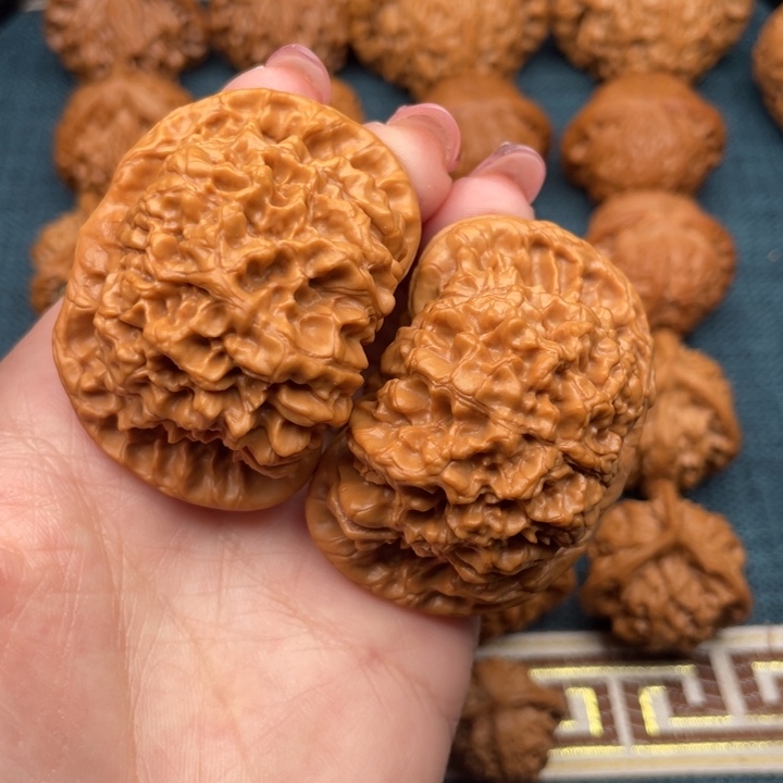 把件文玩核桃全品麒麟纹大官帽51.5