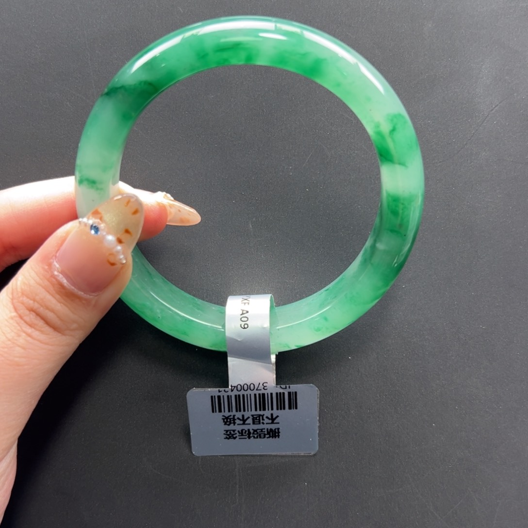 石英质玉未镶嵌手镯+59.4 会会