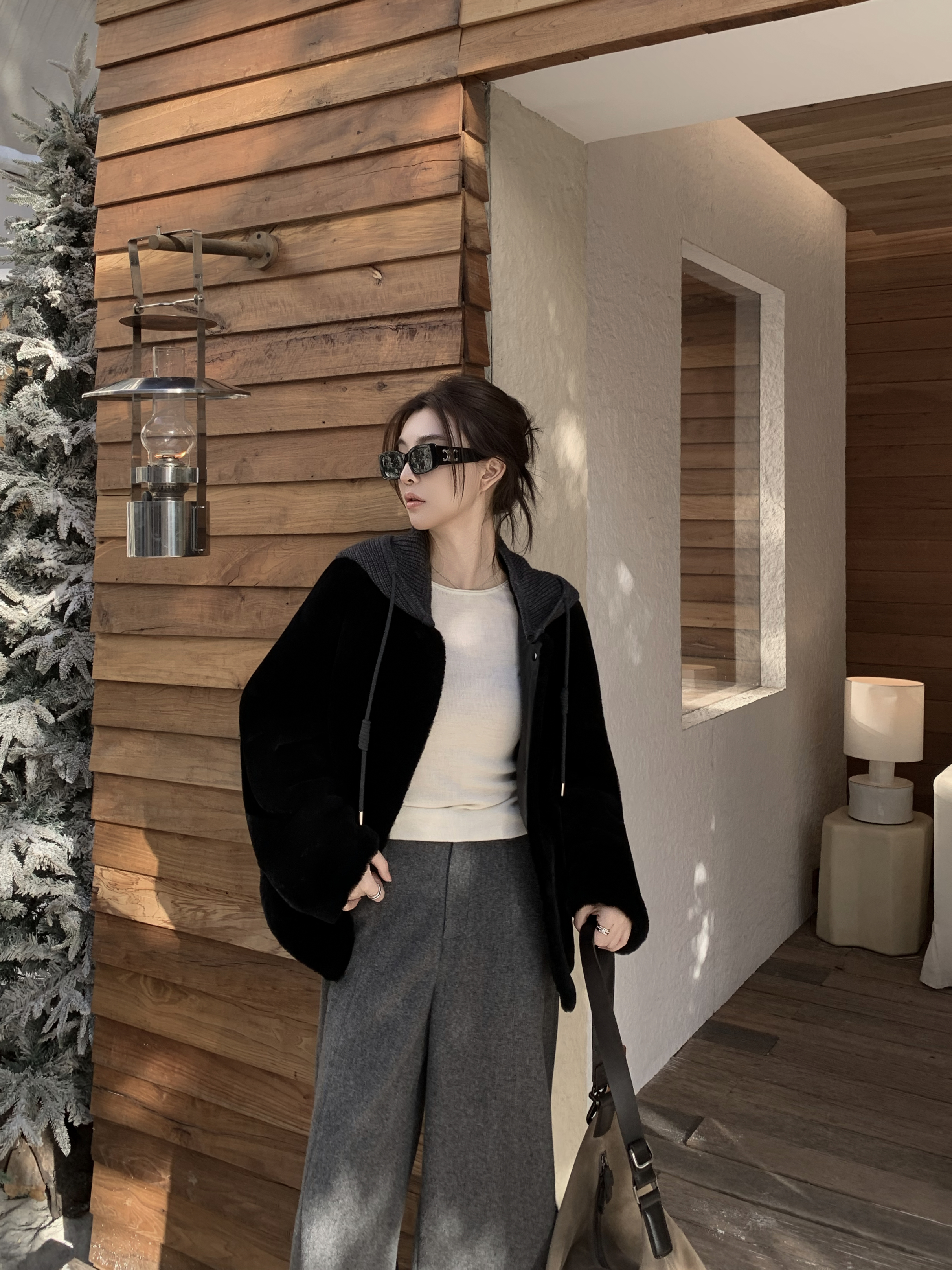 NINGLYNN STUDIO【阔以】小羊皮毛一体连帽女士休闲皮草外套 361014