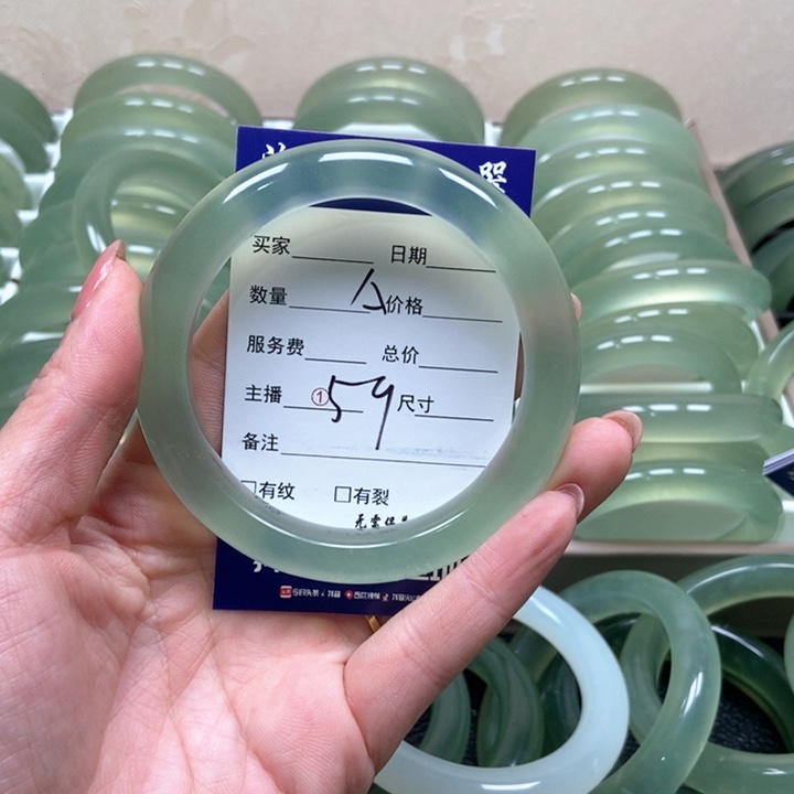 蛇纹石玉未镶嵌手镯A****•