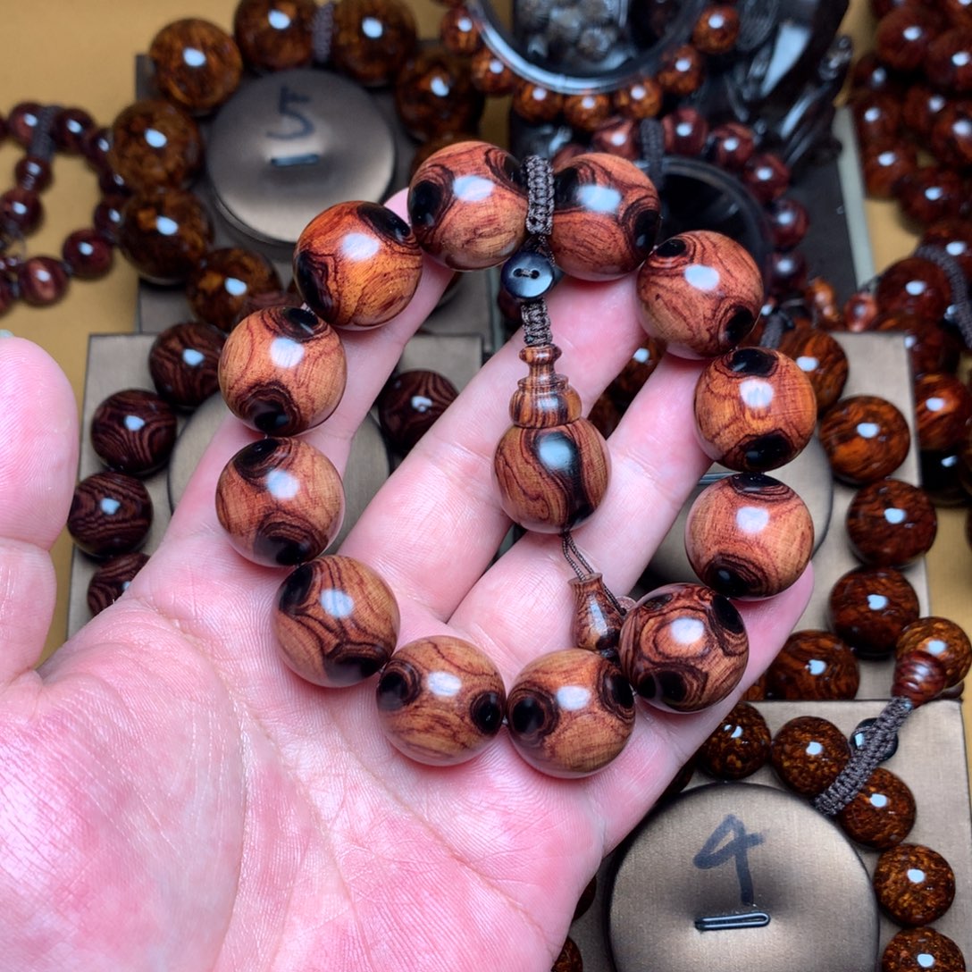 黄花梨/降香黄檀2.0鬼脸对眼