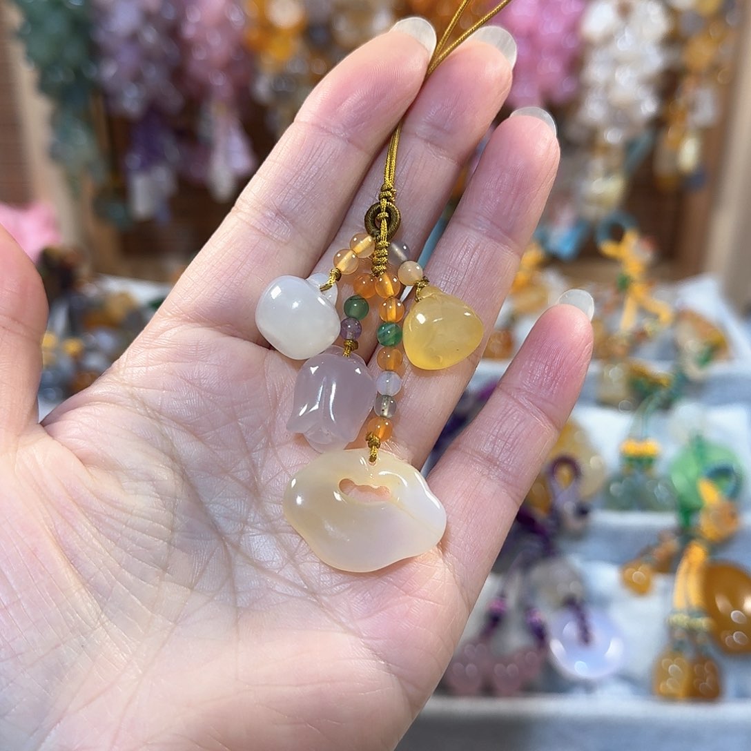 玛瑙/玉髓挂件福利款通货料子不挑不拣带有包容点未镶嵌