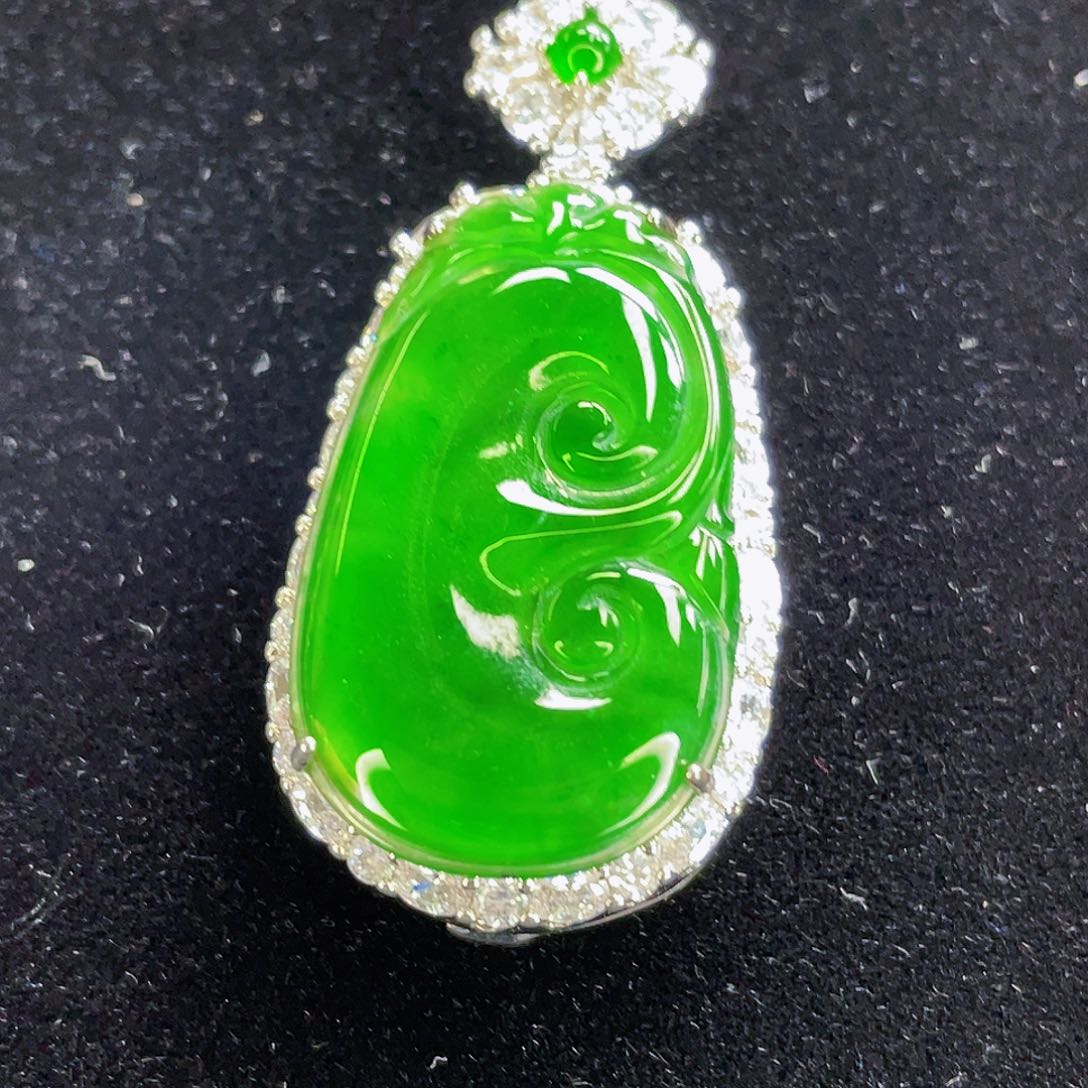 翡翠未镶嵌吊坠(不含链)