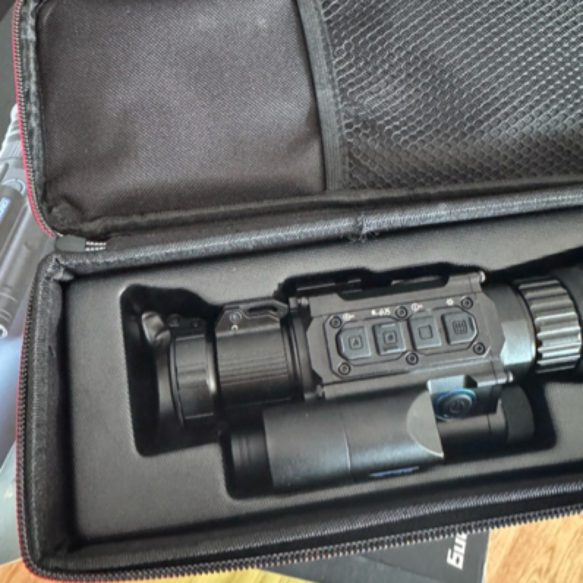 直播准新普雷德NV008SP2夜视喵 搭载1000米实时测距