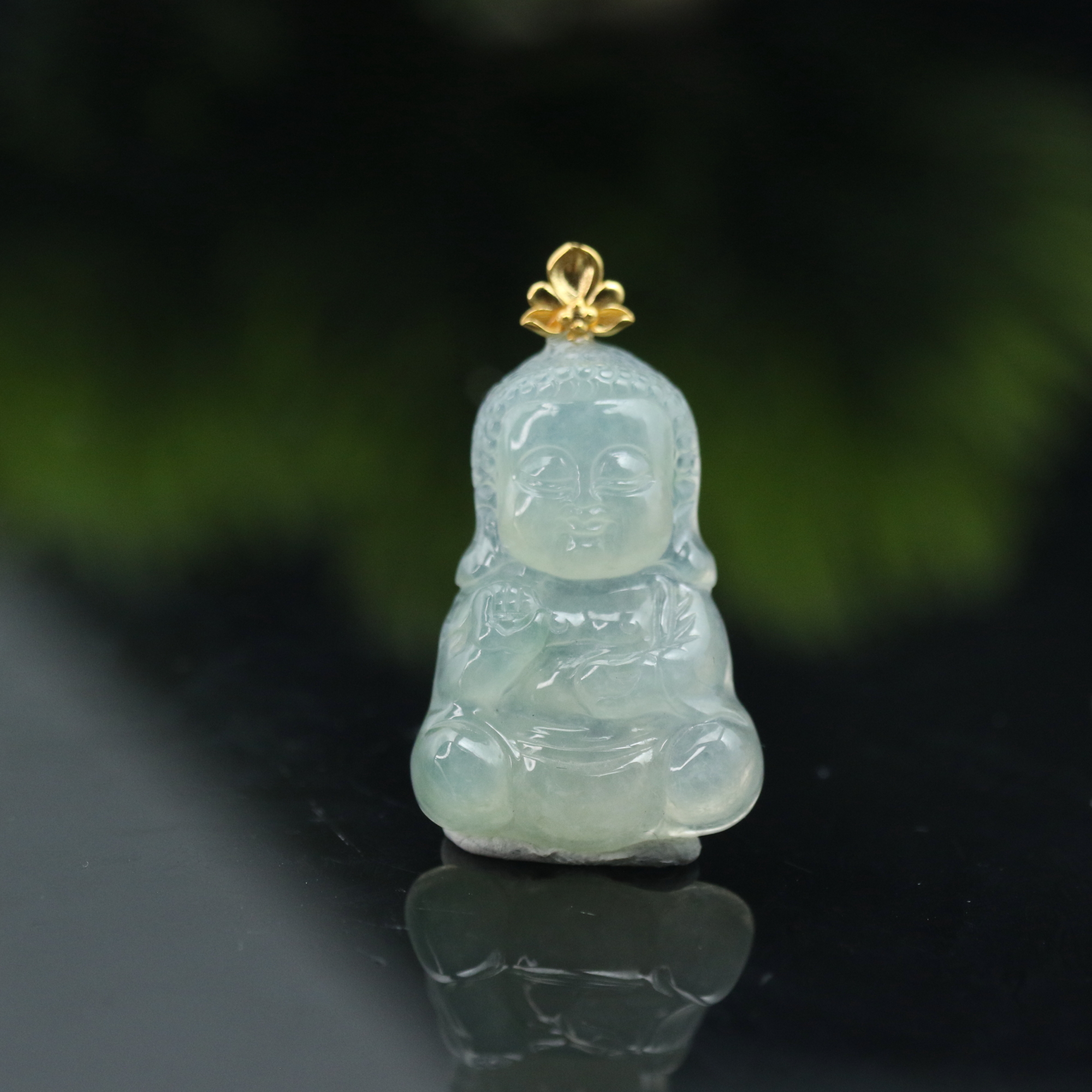 8天然缅甸翡翠A货18k宝宝佛/300466/上海嘉禾拍卖