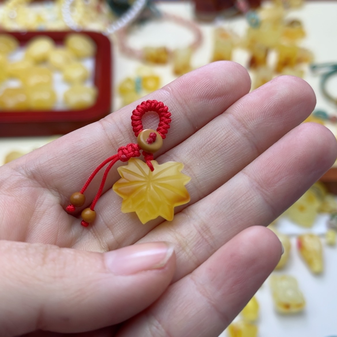 【闪购商品】蜜蜡裸石未镶嵌配饰