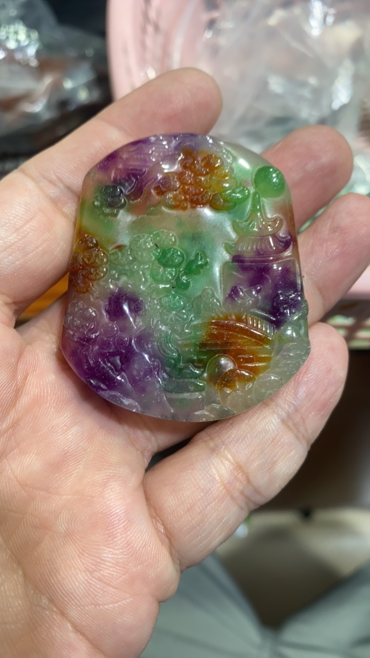 吊 3  春彩山水吊坠