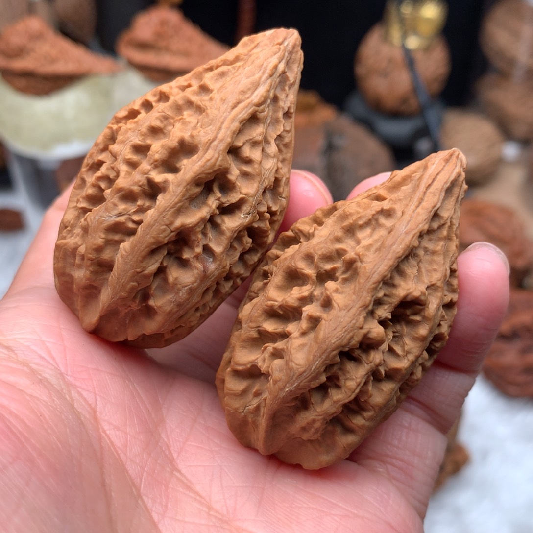 文玩核桃吊坠小武核桃2