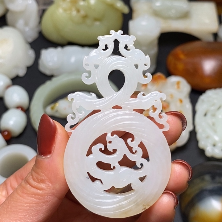 和田玉未镶嵌挂件