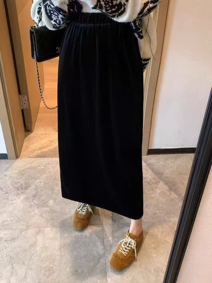 黑色33松紧腰丝绒半身裙秋冬高腰显瘦长款后开叉直筒裙