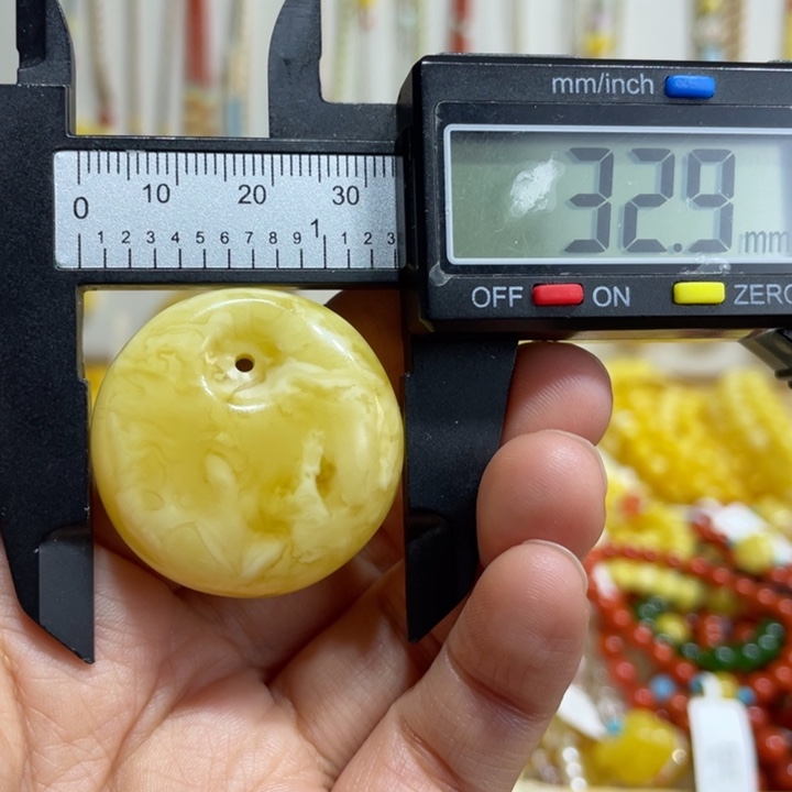 蜜蜡未镶嵌颈饰扣子