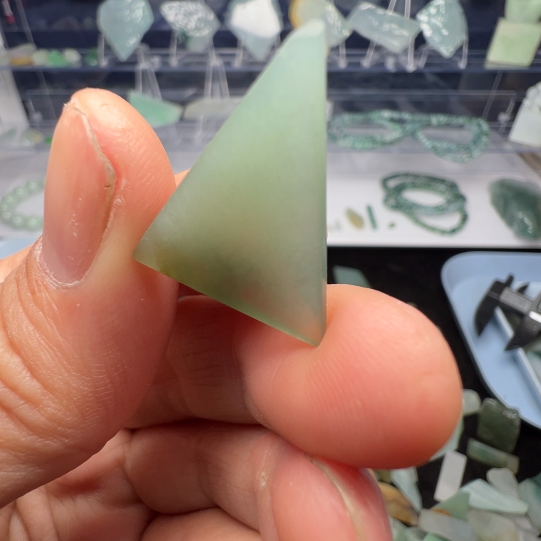 翡翠裸石缅甸翡翠A货