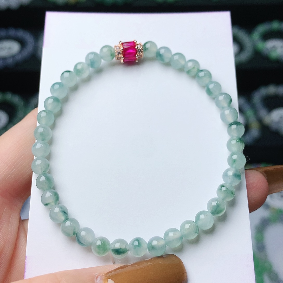 翡翠手链未镶嵌翡翠