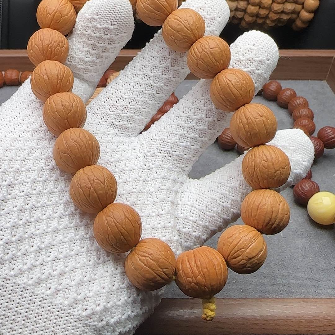 猴头核桃吊坠毕业聚宝盆手持