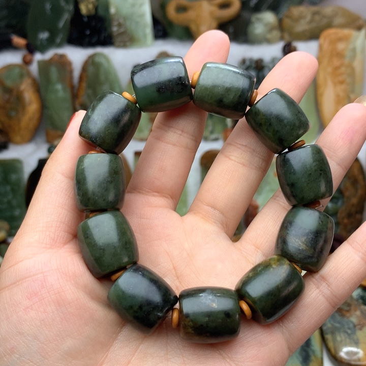 岫岩河磨玉（透闪石质玉）手串未镶嵌