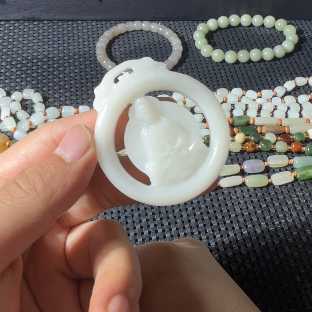 和田玉未镶嵌颈饰