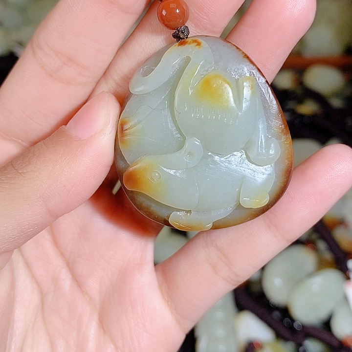 和田玉未镶嵌颈饰