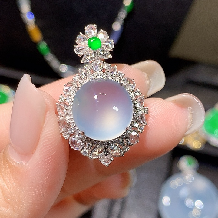 两****翡翠18K金镶嵌吊坠(不含链)