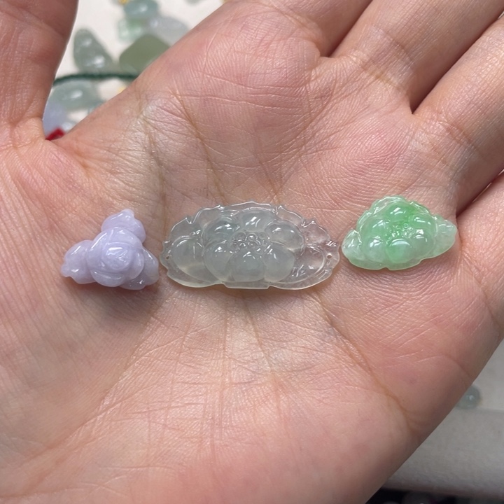 এ***࿐翡翠未镶嵌手绳89009999