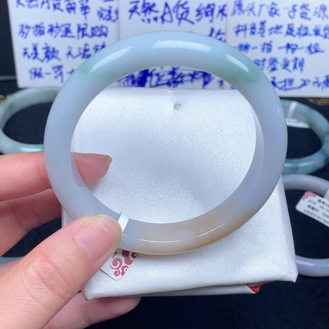翡翠未镶嵌手镯011