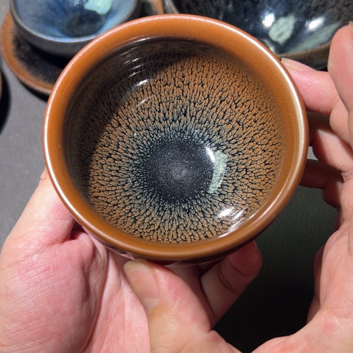 茶盏你的心在滴血呢是