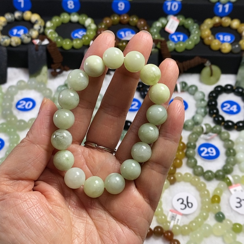 【闪购商品】蛇纹石玉手链未镶嵌