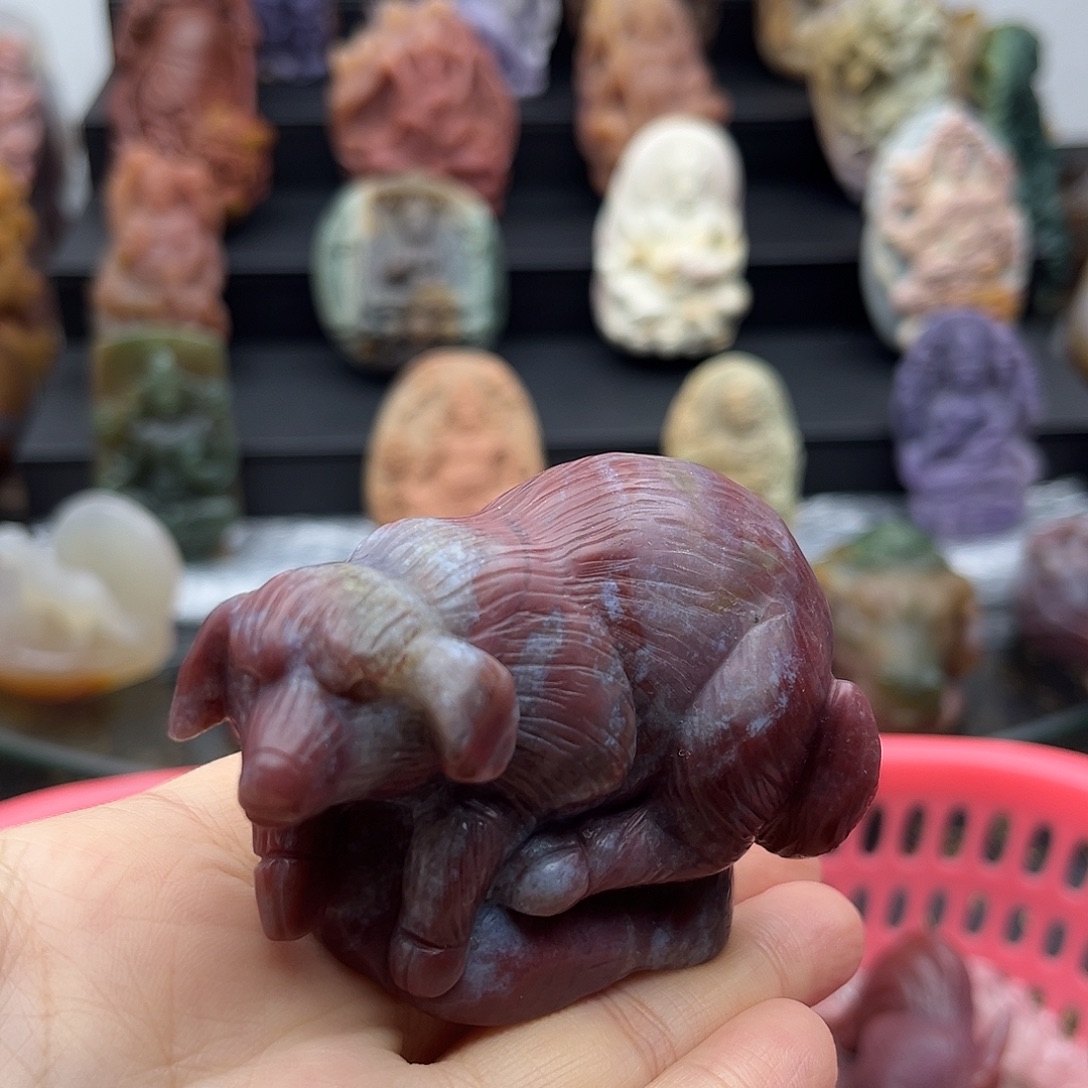 颈饰未镶嵌石英质玉