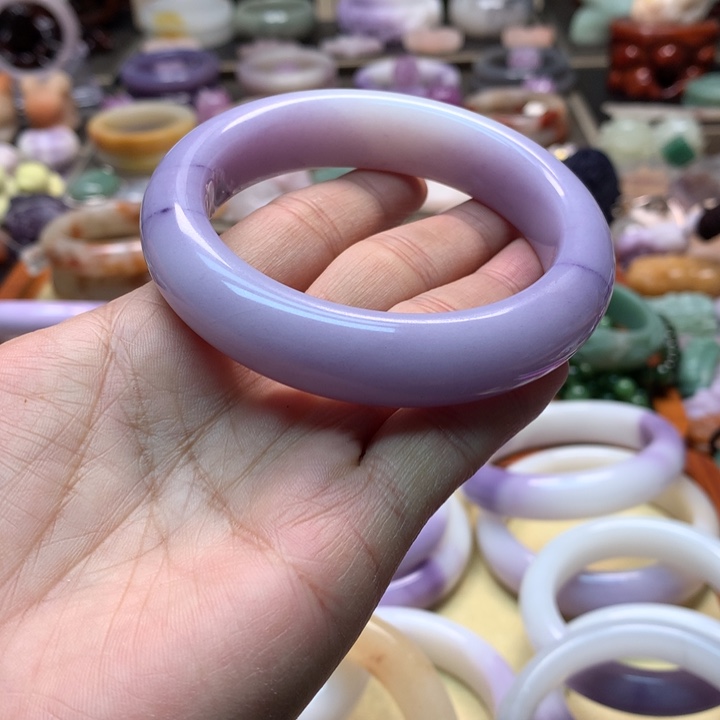 石英岩玉未镶嵌紫白60.8