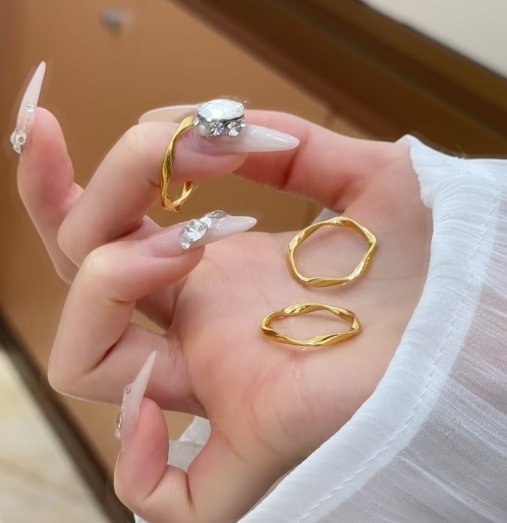 【KZ】精美莫比乌斯戒指 一单发一件 -24